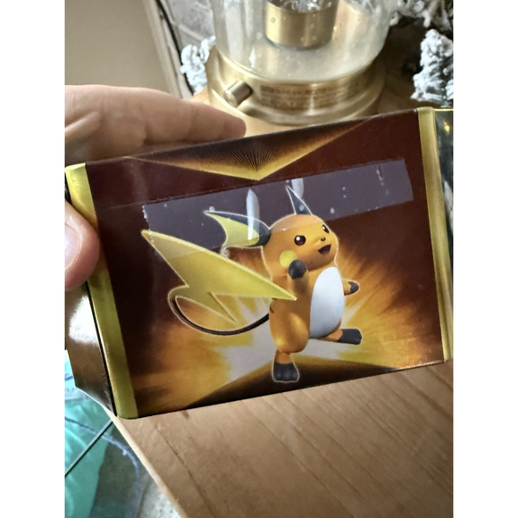 POKEMON HIDDEN FATES GYARADOS TIN W CARDS COLLECTIBLE - Picture 3 of 5